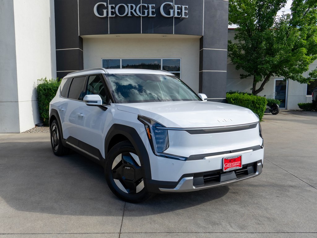 2026 Kia EV9 Wind's photo