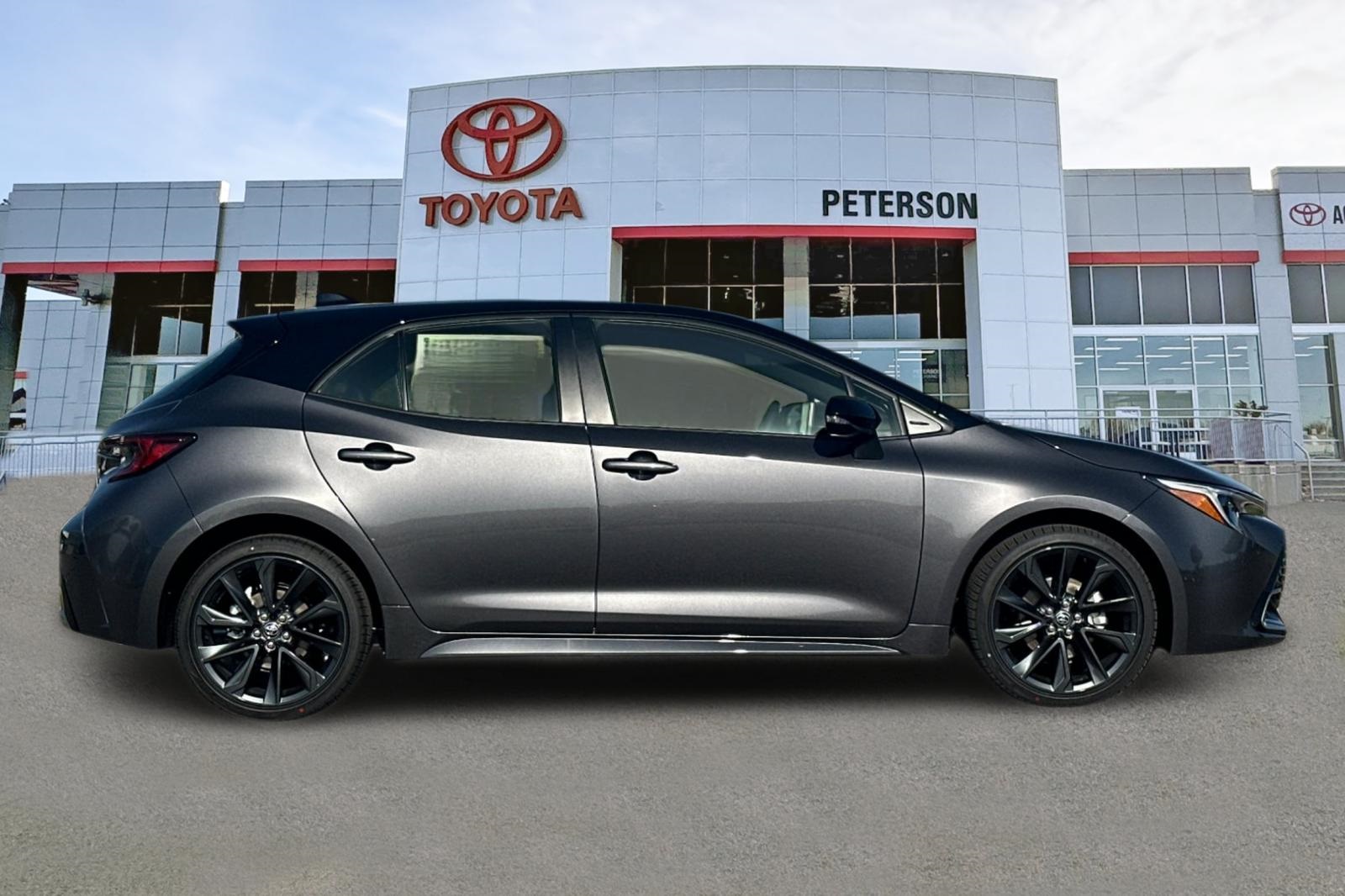 2025 Toyota Corolla XSE photo 3