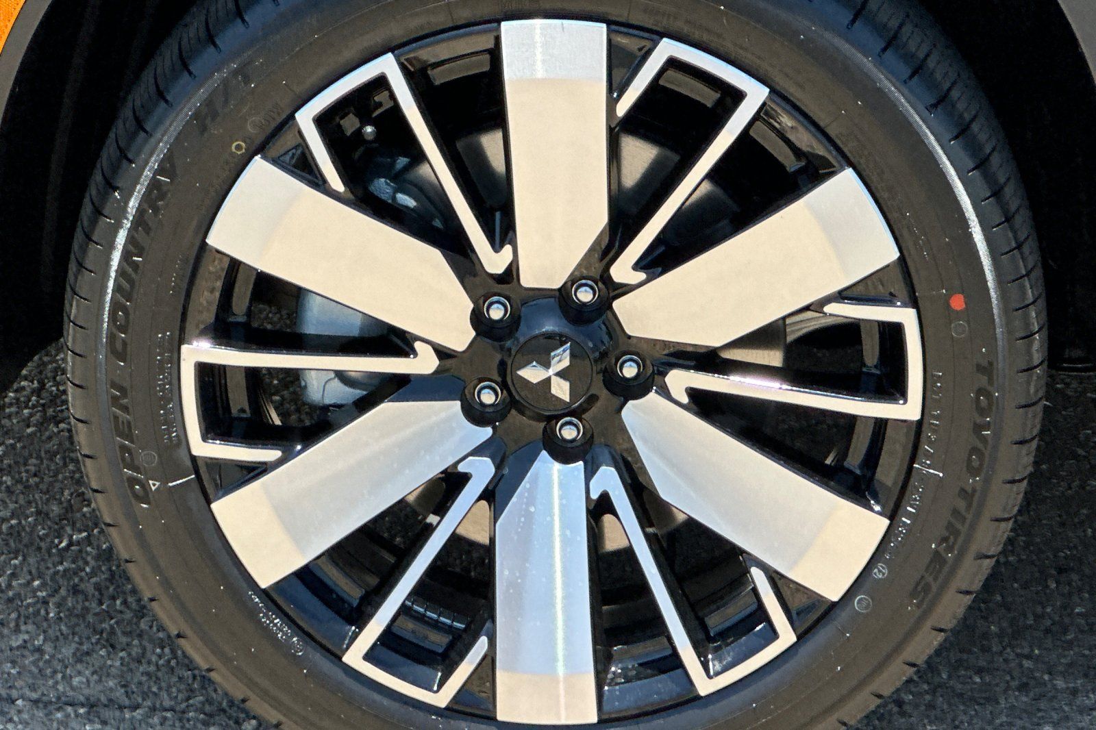 2025 Mitsubishi Outlander SEL photo 24