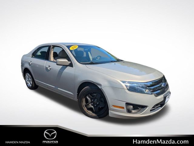 2010 Ford Fusion SE's photo