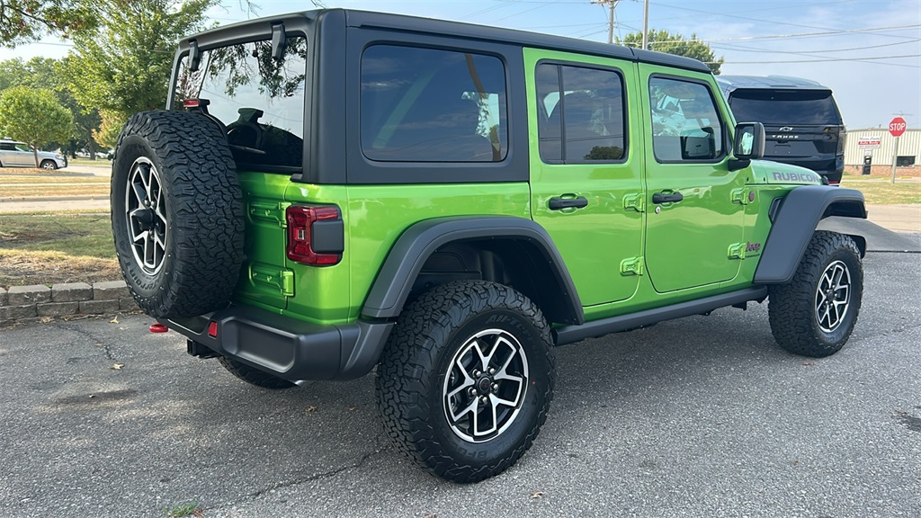 2025 Jeep Wrangler Rubicon photo 3