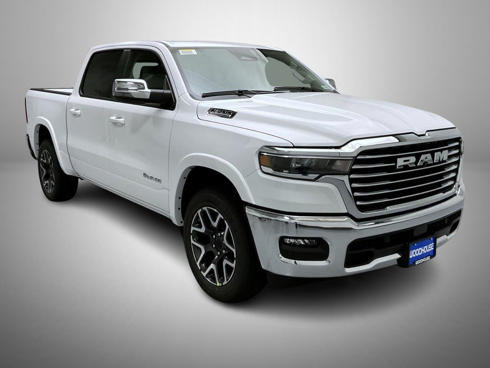 2026 Ram 1500 Laramie photo 3