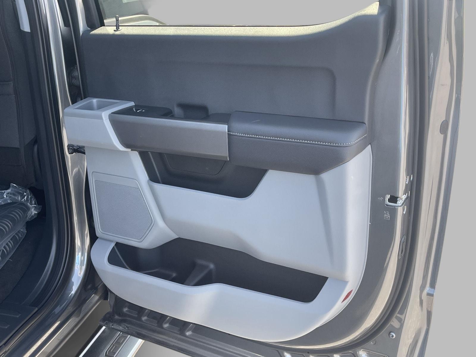 2026 Ford F-350 XLT photo 17