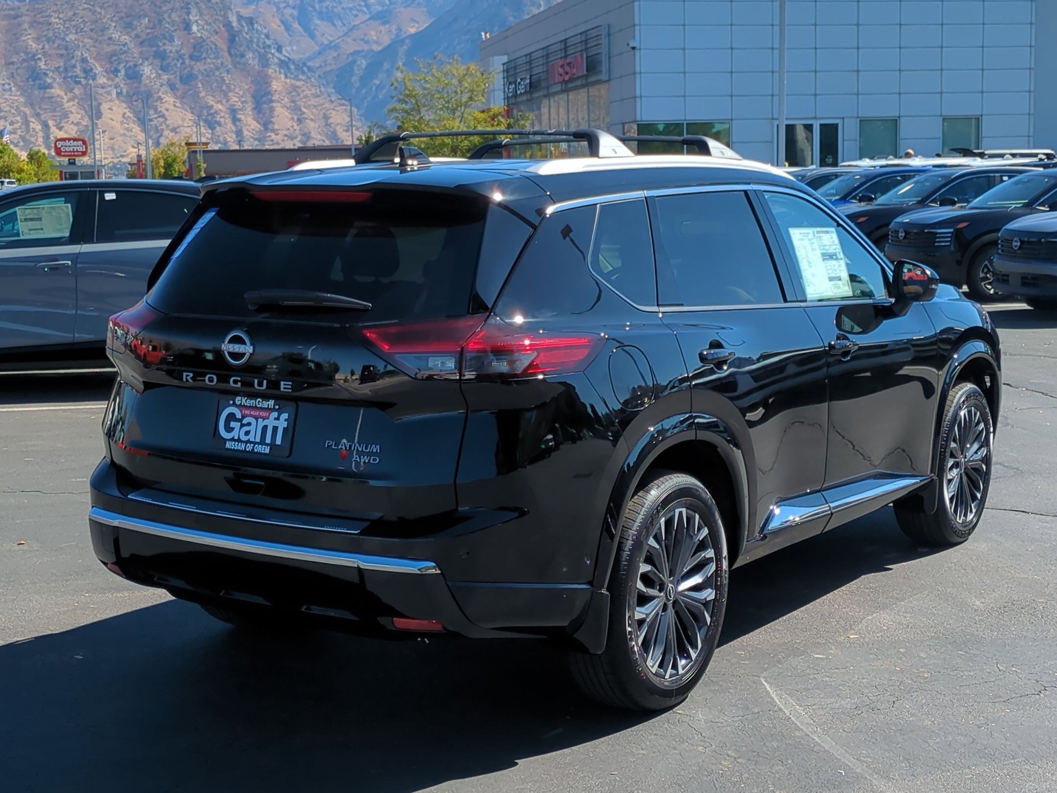 2026 Nissan Rogue Platinum photo 3