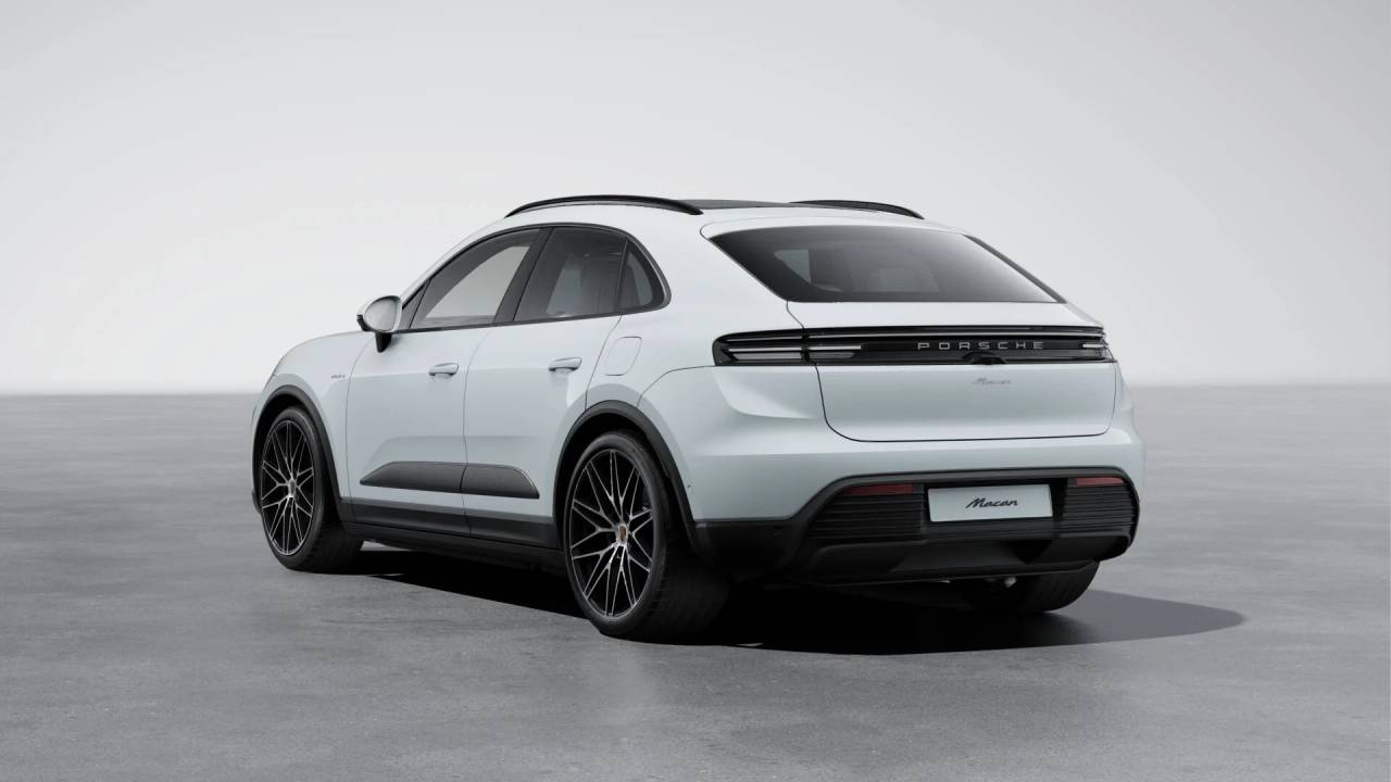 2026 Porsche Macan Electric photo 3