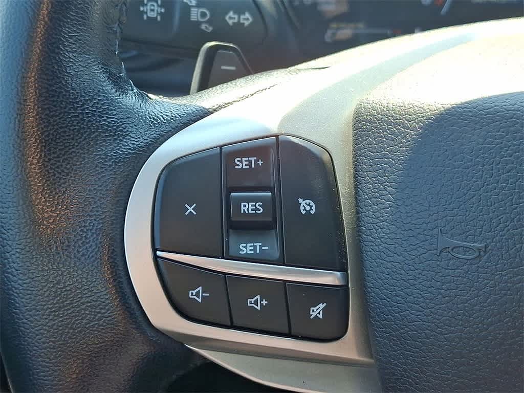 2020 Ford Explorer XLT photo 21