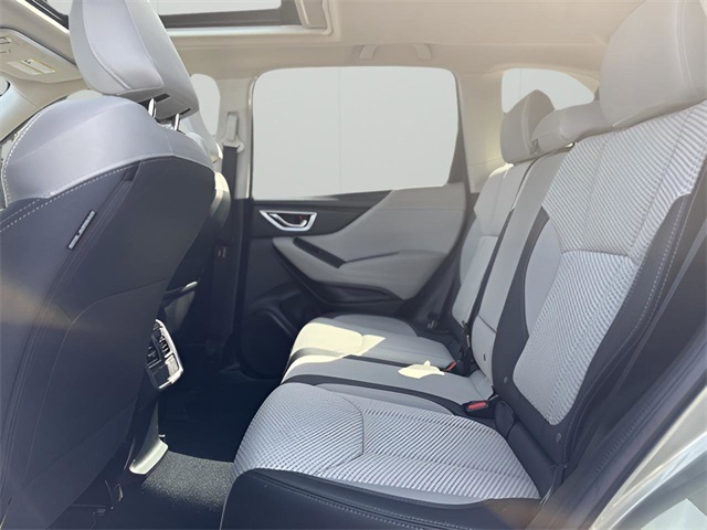 2021 Subaru Forester Premium photo 11