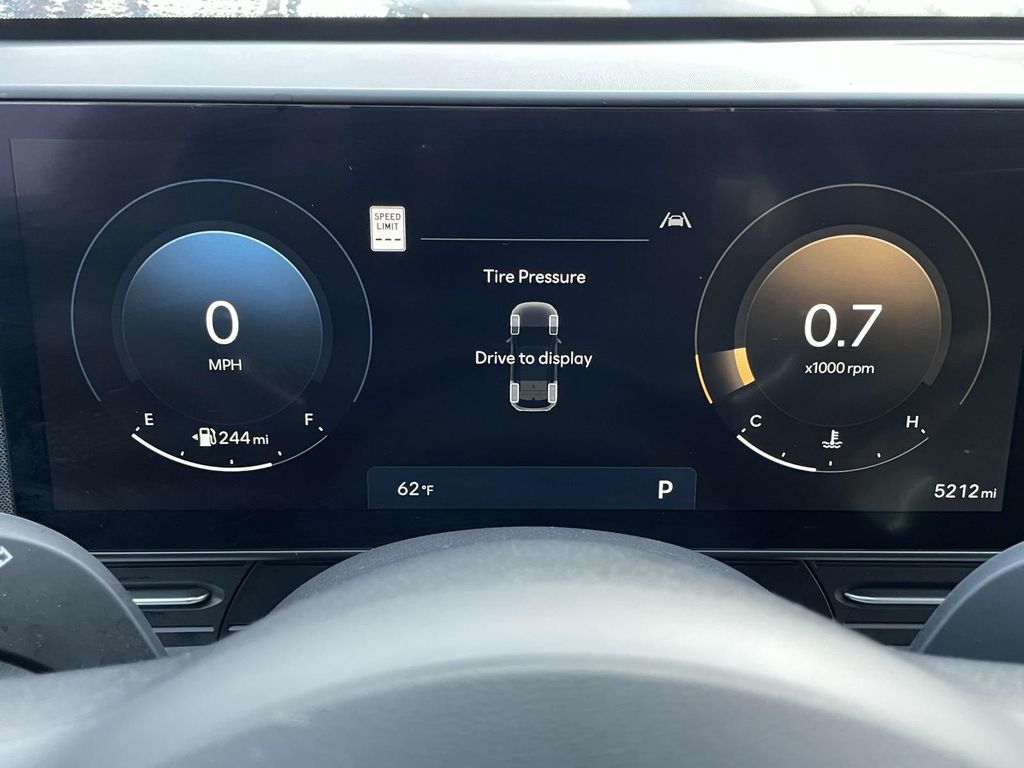 2025 Hyundai Kona Limited photo 13