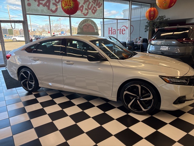 2022 Honda Accord Sport SE photo 3