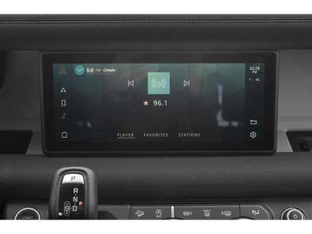 2021 Land Rover Defender 110 photo 2