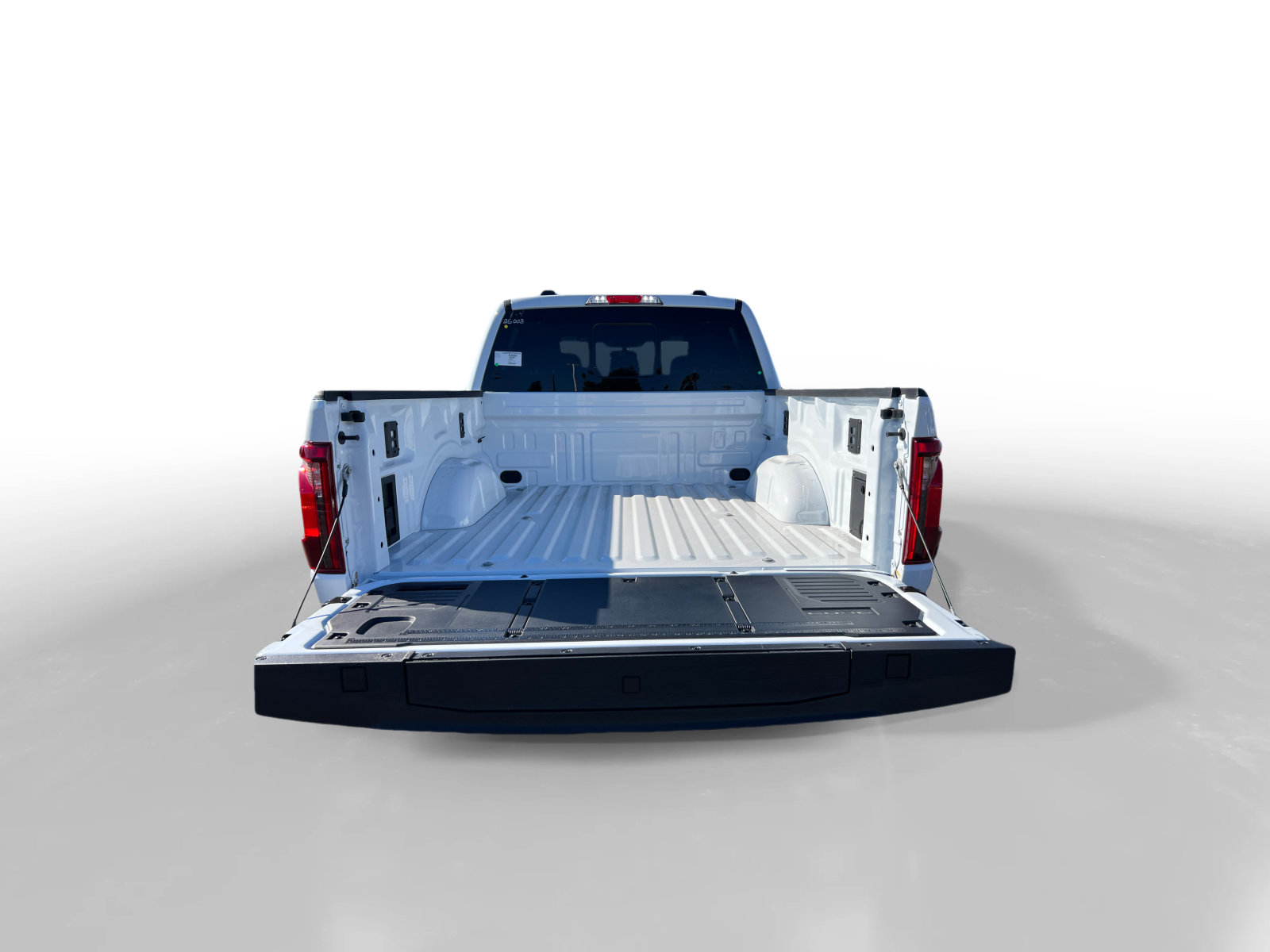 2025 Ford F-150 XLT photo 17
