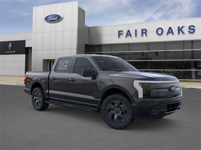 2025 Ford F-150 Lightning photo 6