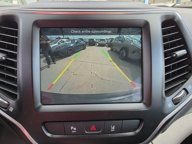 2021 Jeep Cherokee Latitude Lux photo 20