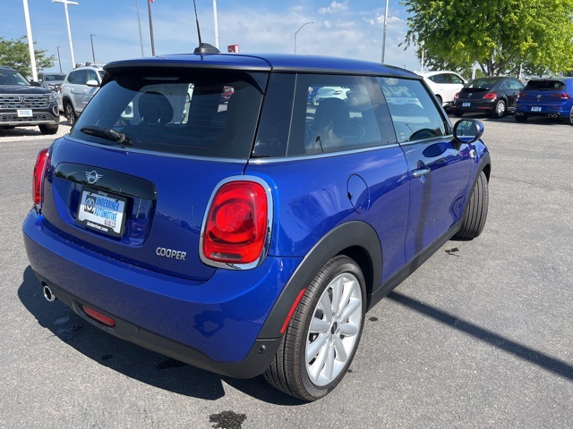 2021 Mini Cooper 2 Door Hardtop Oxford Edition photo 5