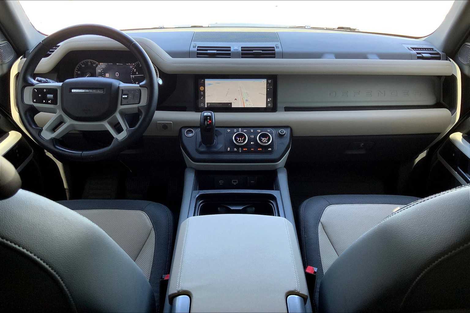 2023 Land Rover Defender X-Dynamic SE photo 26