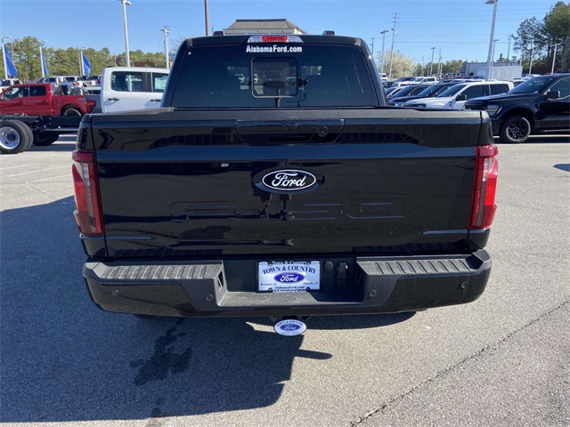 2025 Ford F-150 XLT photo 4