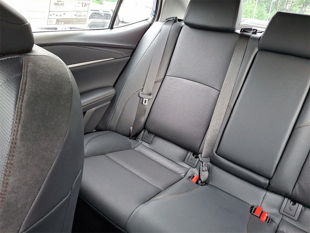 2025 Toyota Camry XLE photo 12