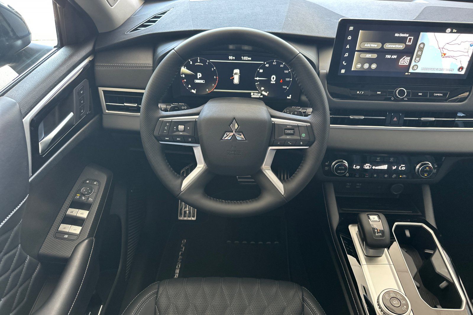 2025 Mitsubishi Outlander SEL photo 12