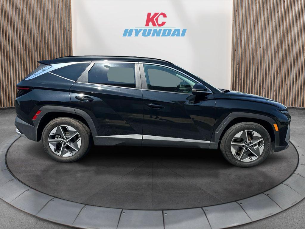 2025 Hyundai Tucson SEL Convenience photo 4