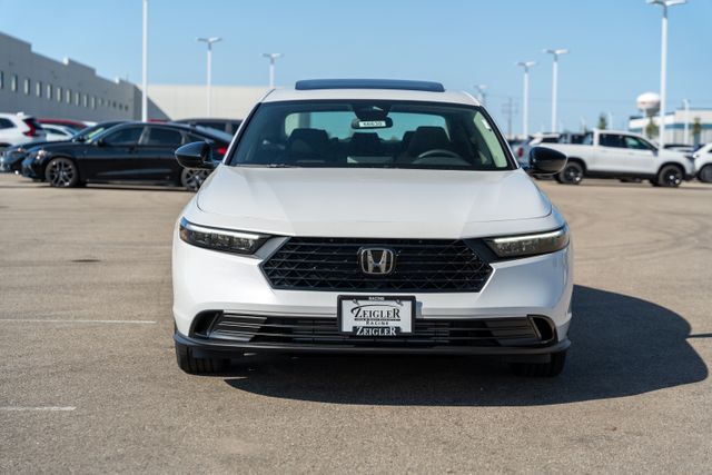 2025 Honda Accord SE photo 2