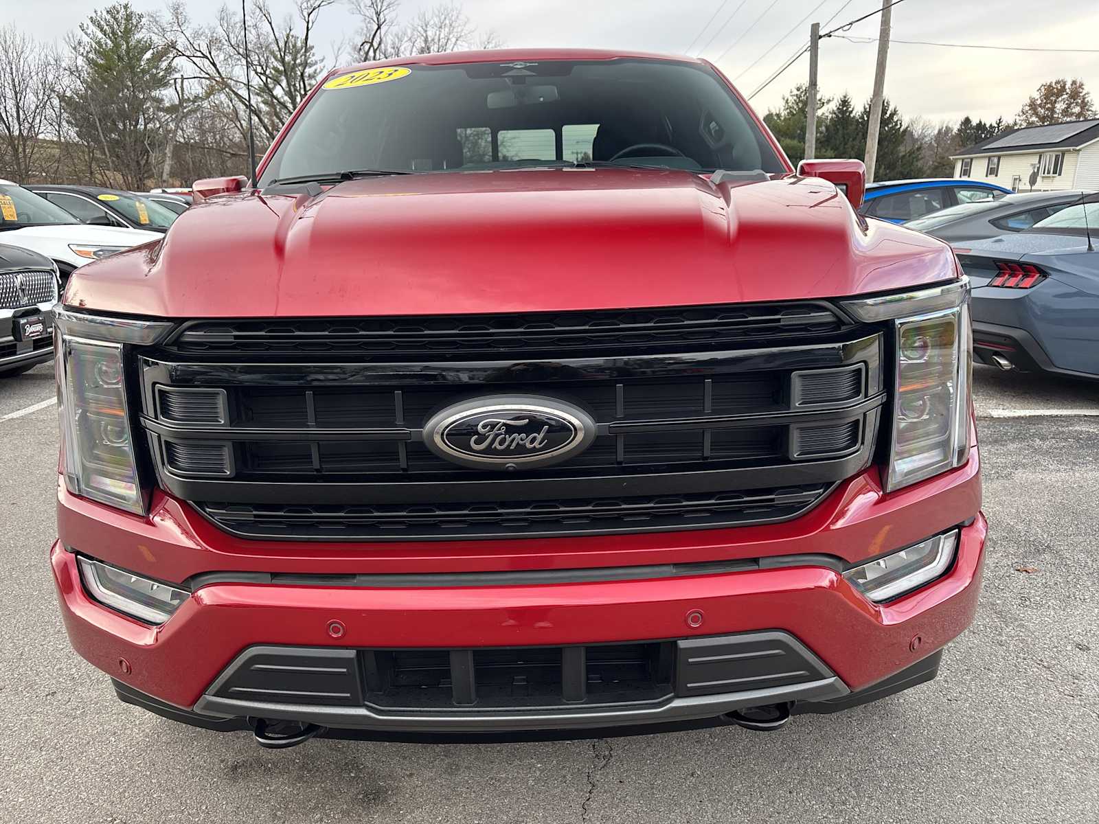 2023 Ford F-150 Lariat photo 2