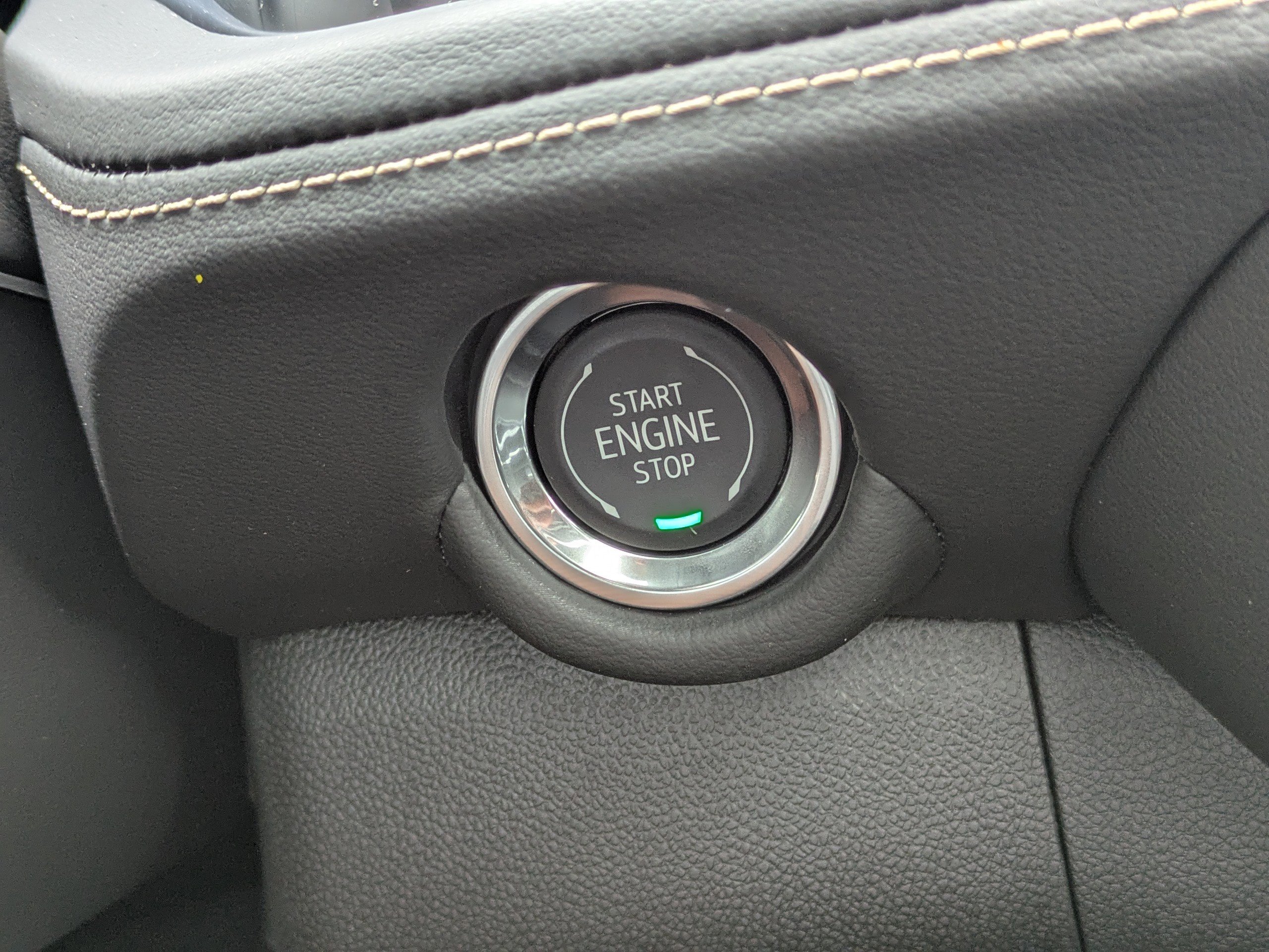 2025 Chevrolet Suburban Premier photo 27