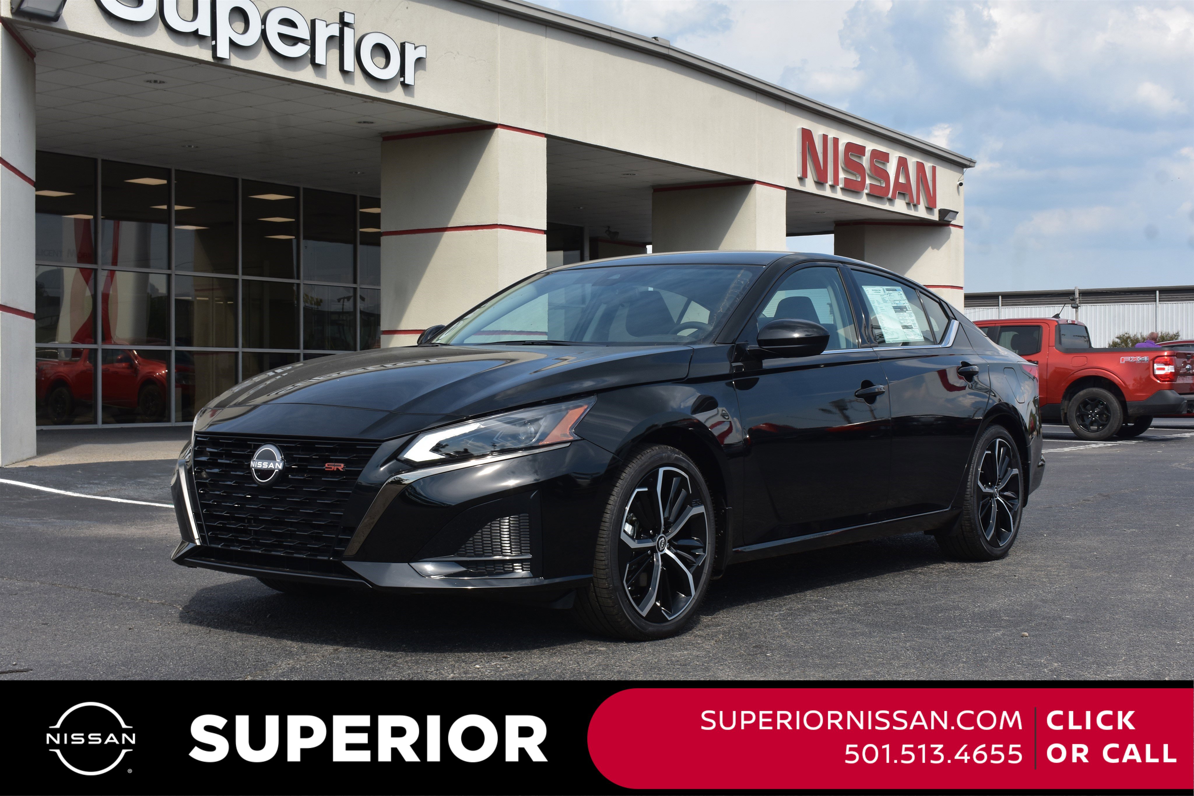 2025 Nissan Altima SR's photo