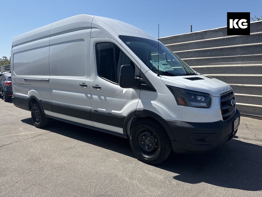 2025 Ford E-Transit Cargo Van Base's photo