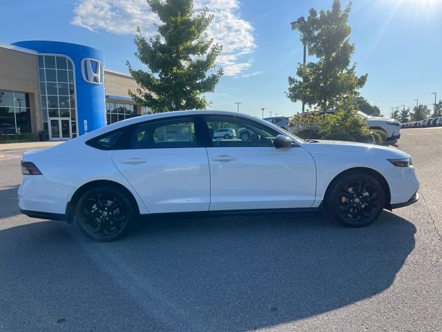 2025 Honda Accord 1.5T SE photo 6
