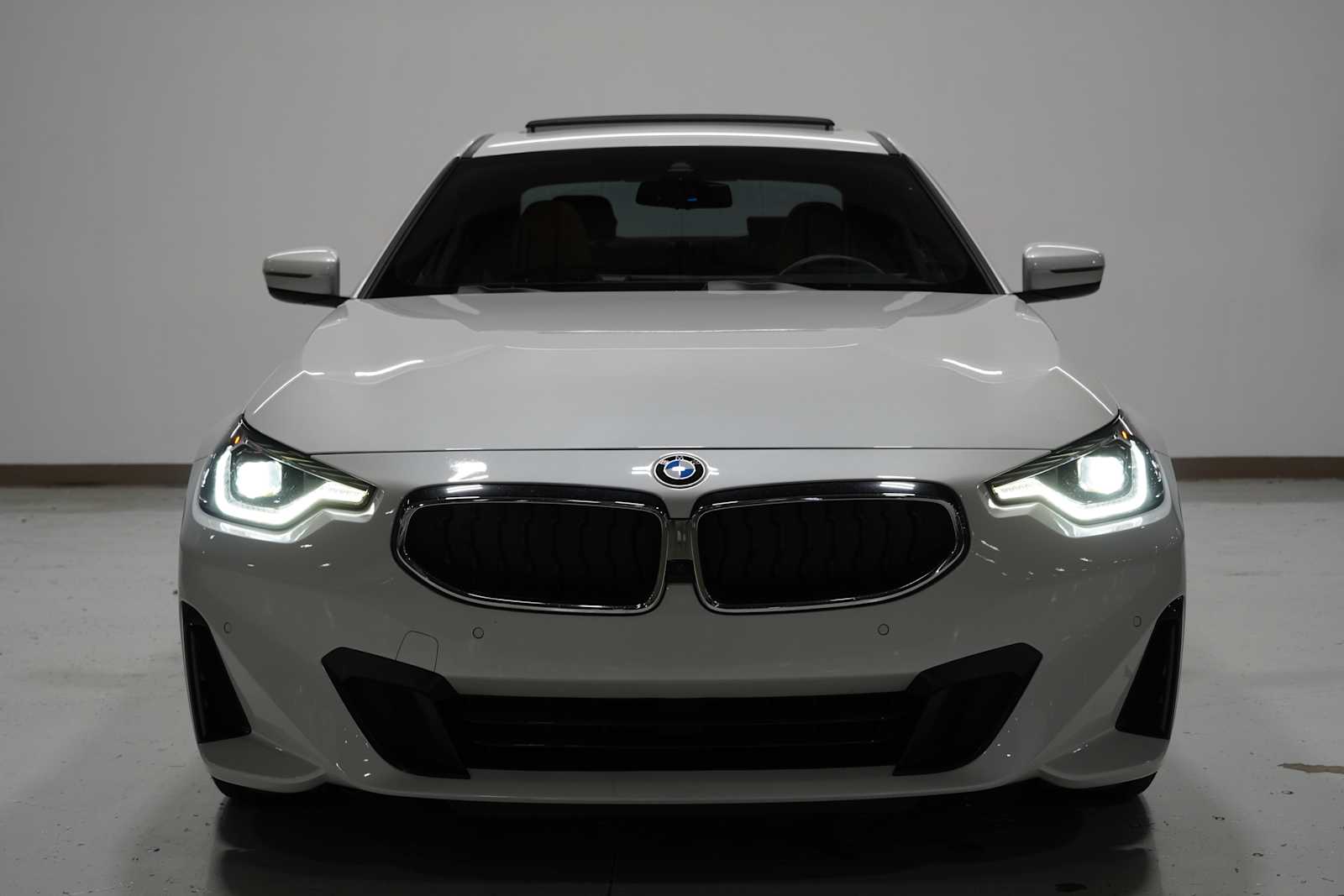 2023 Bmw 230i 2-Series photo 2