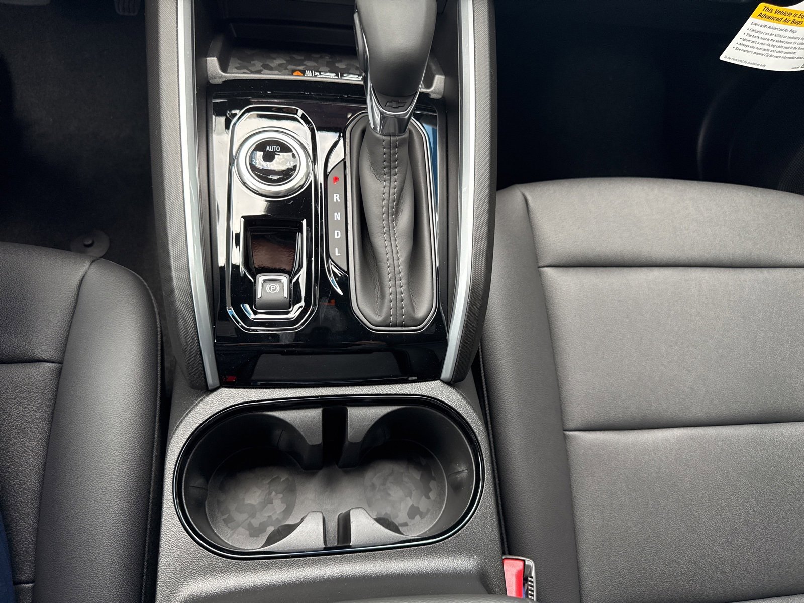 2026 Chevrolet Colorado LT photo 19