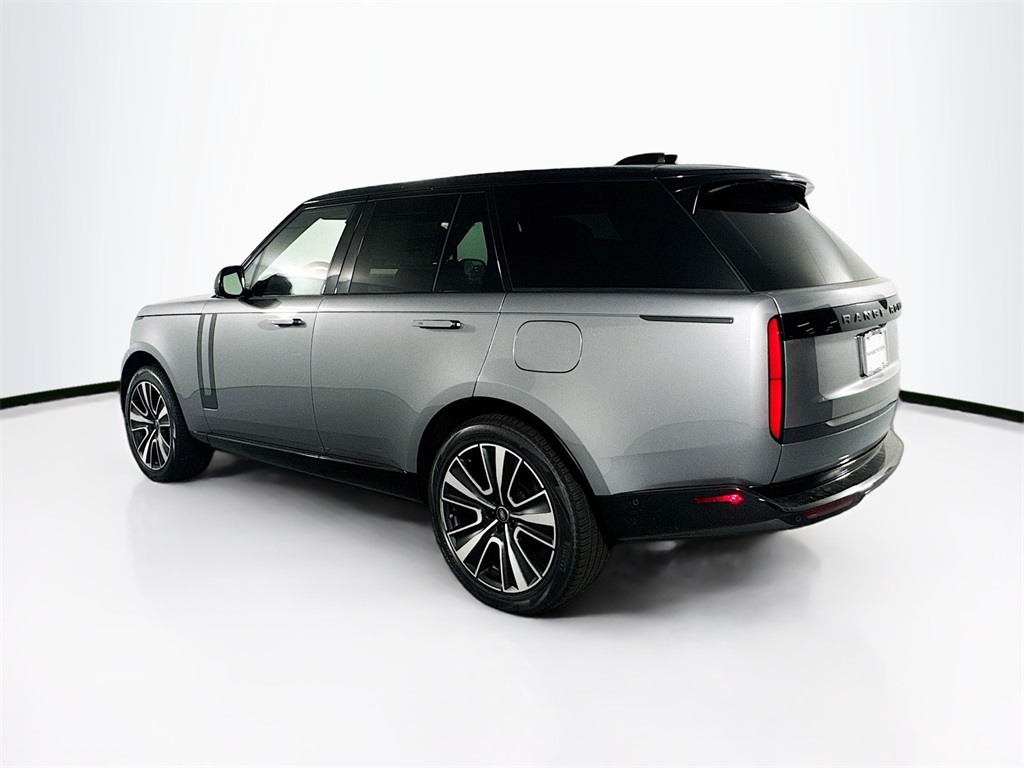 2025 Land Rover Range Rover SE photo 7