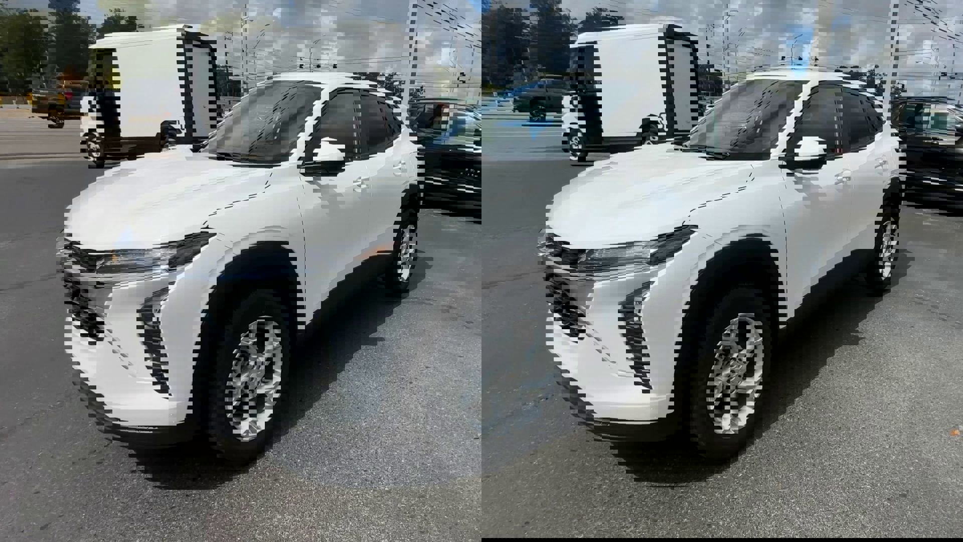 2025 Chevrolet Trax LS photo 4