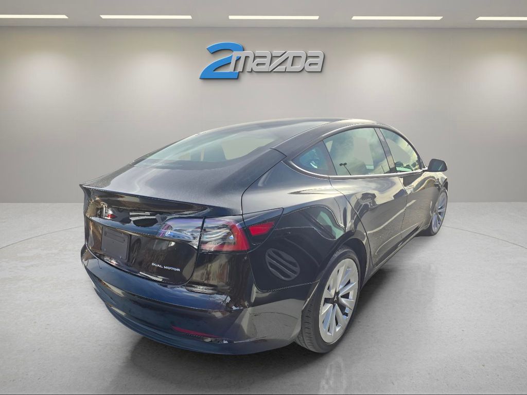 2022 Tesla Model 3 Long Range photo 4