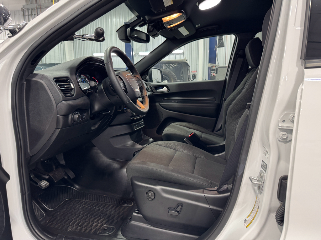 2025 Dodge Durango photo 3