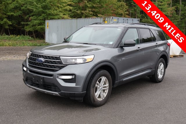 2023 Ford Explorer XLT photo 2