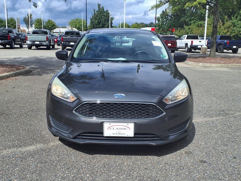 2017 Ford Focus S photo 2