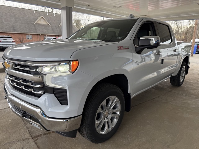 2026 Chevrolet Silverado 1500 LTZ's photo