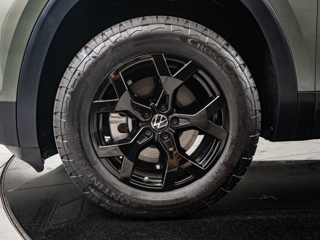 2025 Volkswagen Atlas Peak Edition SE photo 12