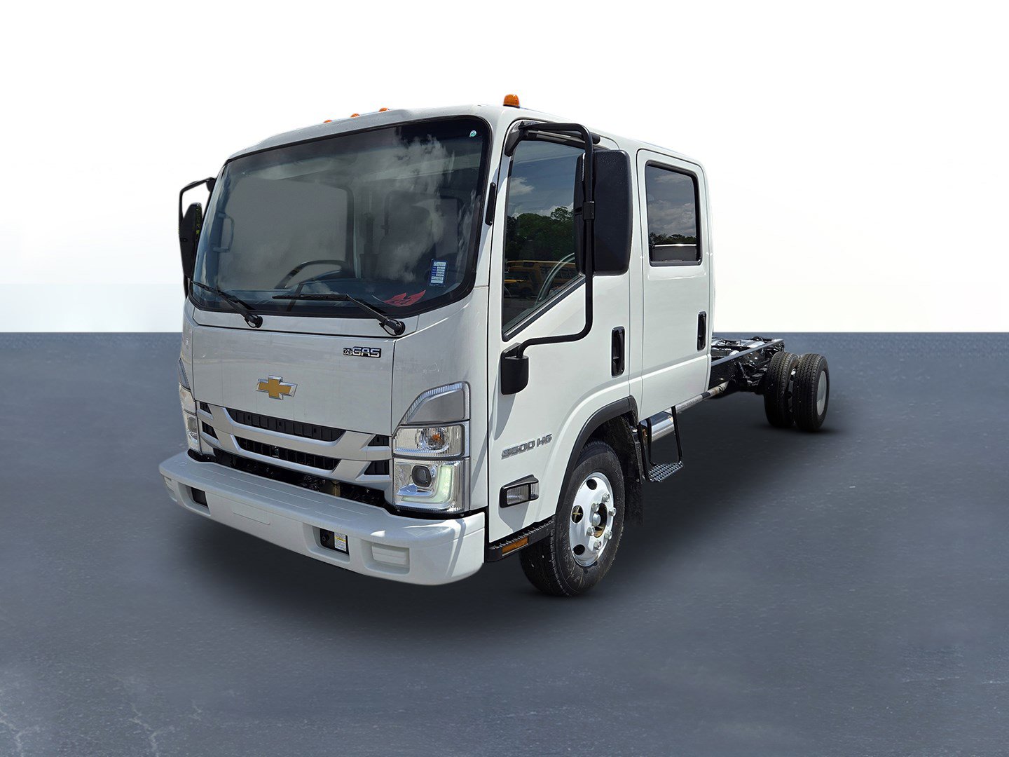2025 Chevrolet Low Cab Forward Base's photo