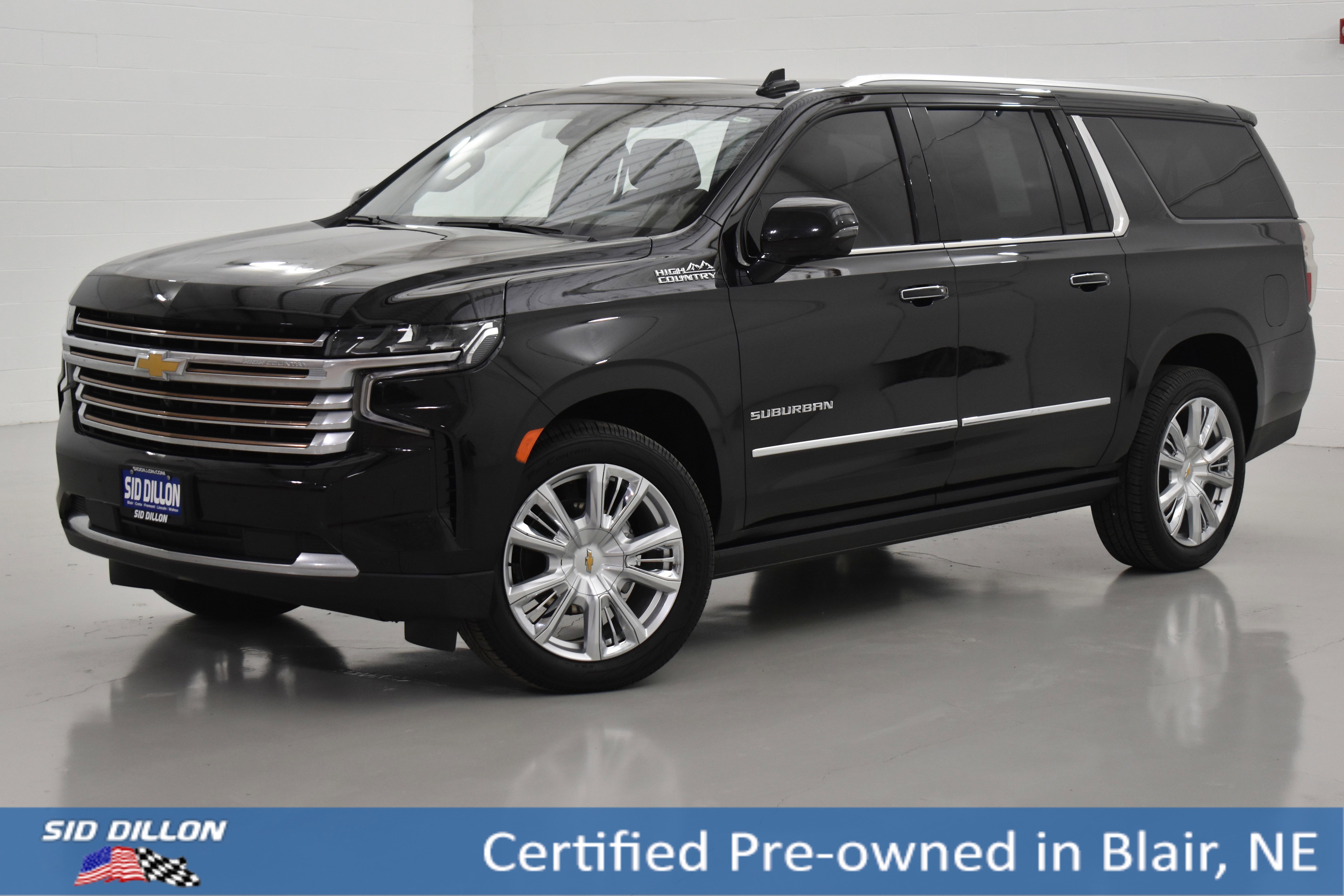 2022 Chevrolet Suburban High Country's photo