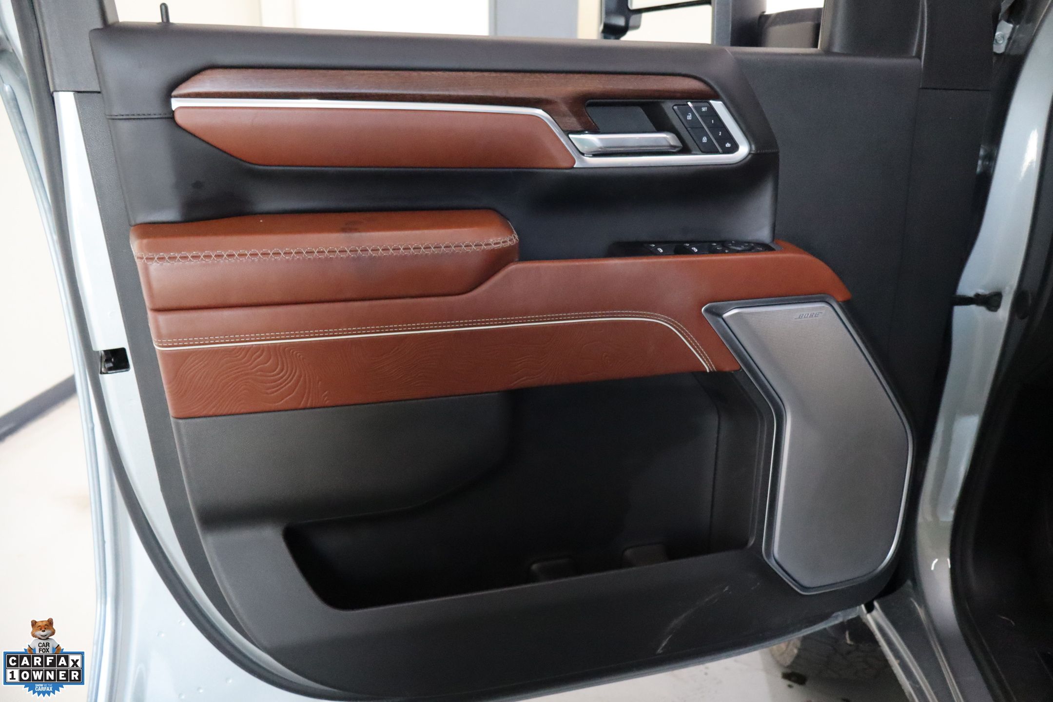 2024 Gmc Sierra HD Denali Ultimate photo 2