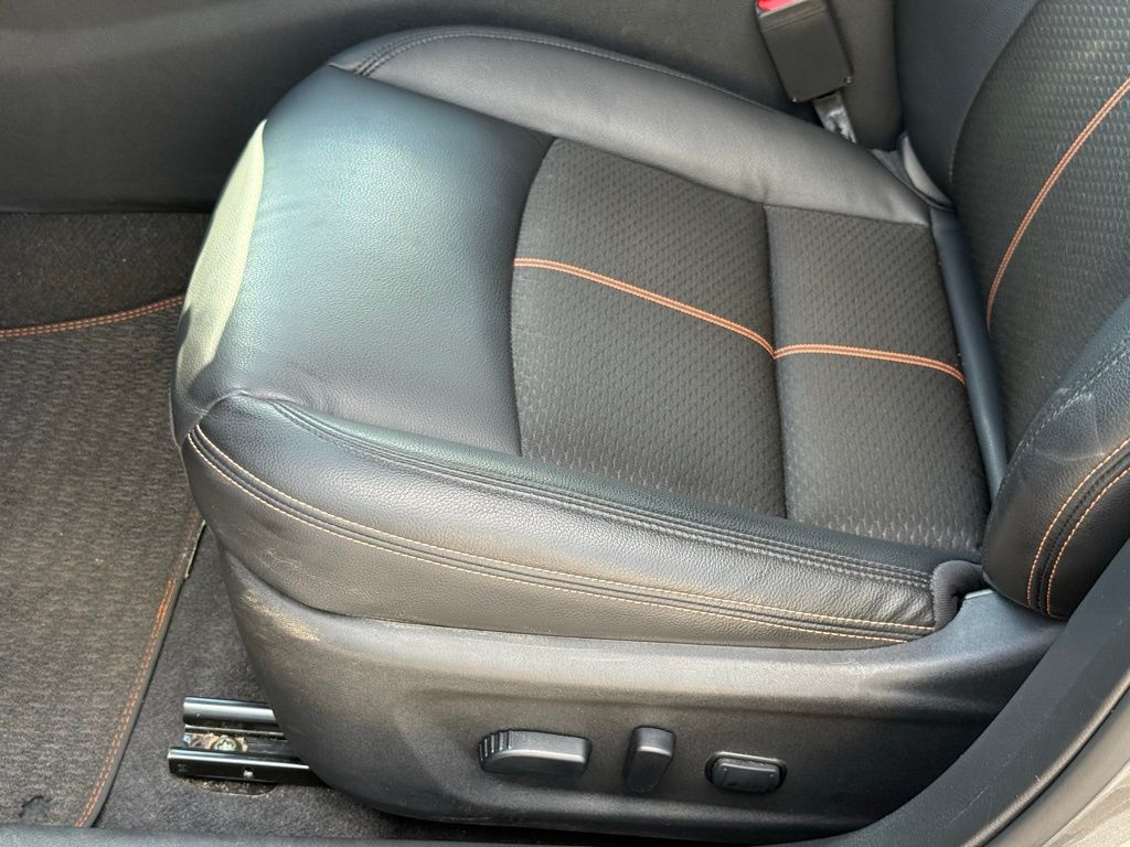 2022 Nissan Altima 2.5 SR photo 16