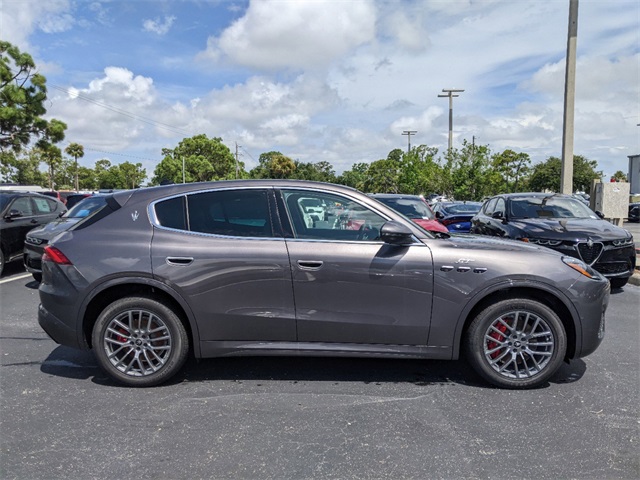 2024 Maserati Grecale GT photo 2