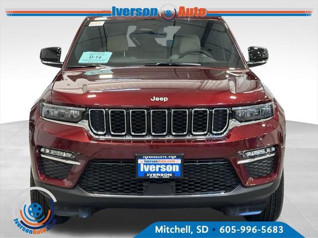 2025 Jeep Grand Cherokee Limited photo 2