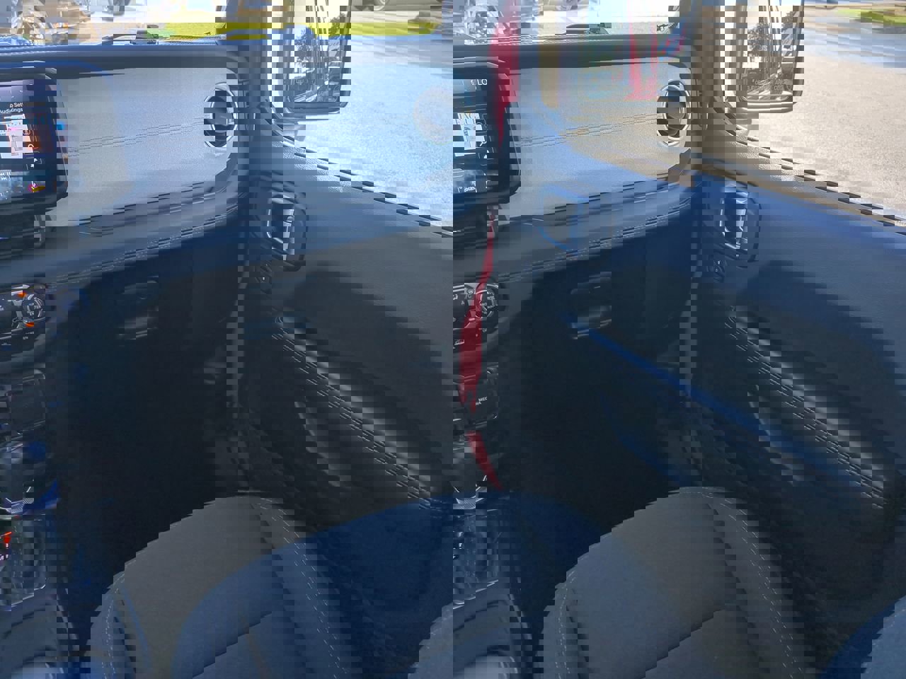 2024 Jeep Wrangler 4xe Sahara photo 15
