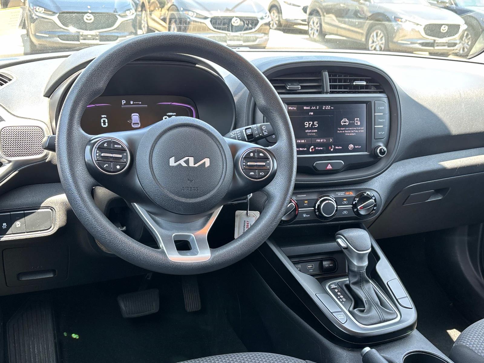 2023 Kia Soul LX photo 4