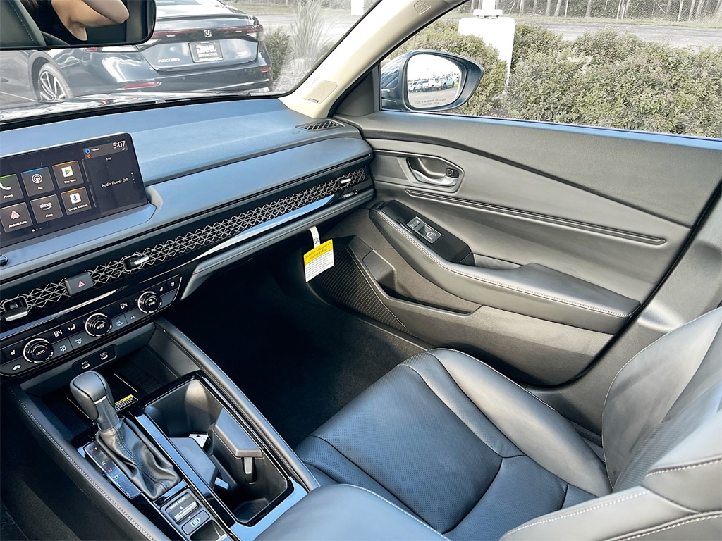 2025 Honda Accord Hybrid Touring photo 26