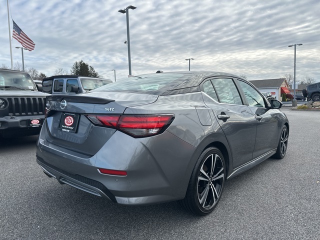 2022 Nissan Sentra SR photo 4