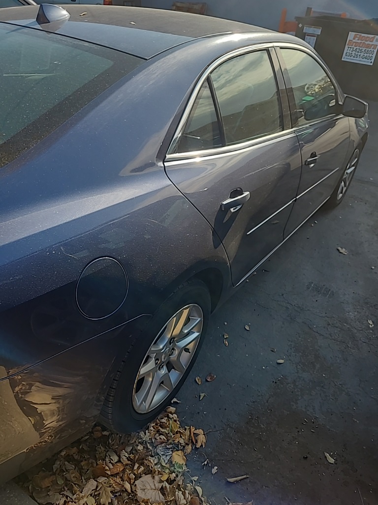 2014 Chevrolet Malibu 1LT photo 3